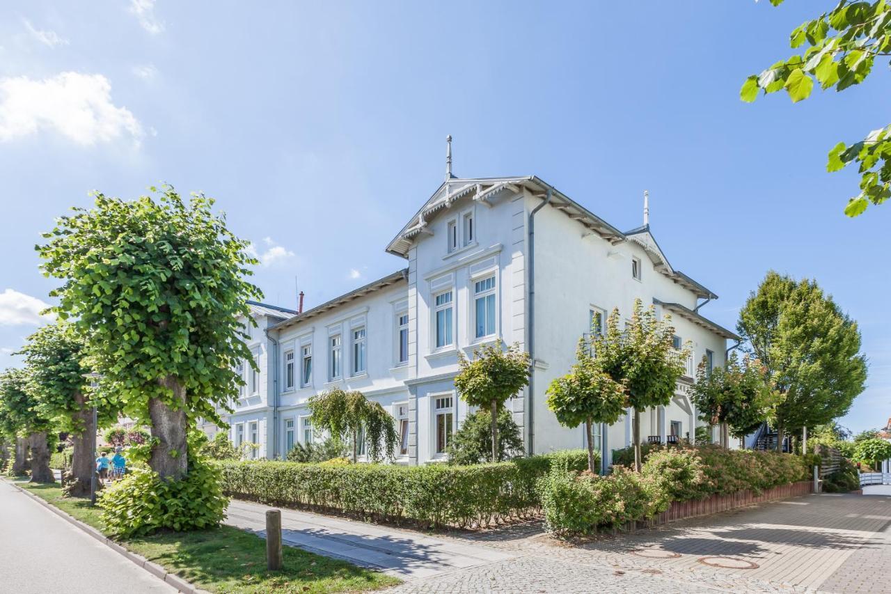 Strandstraße 16 09 *
